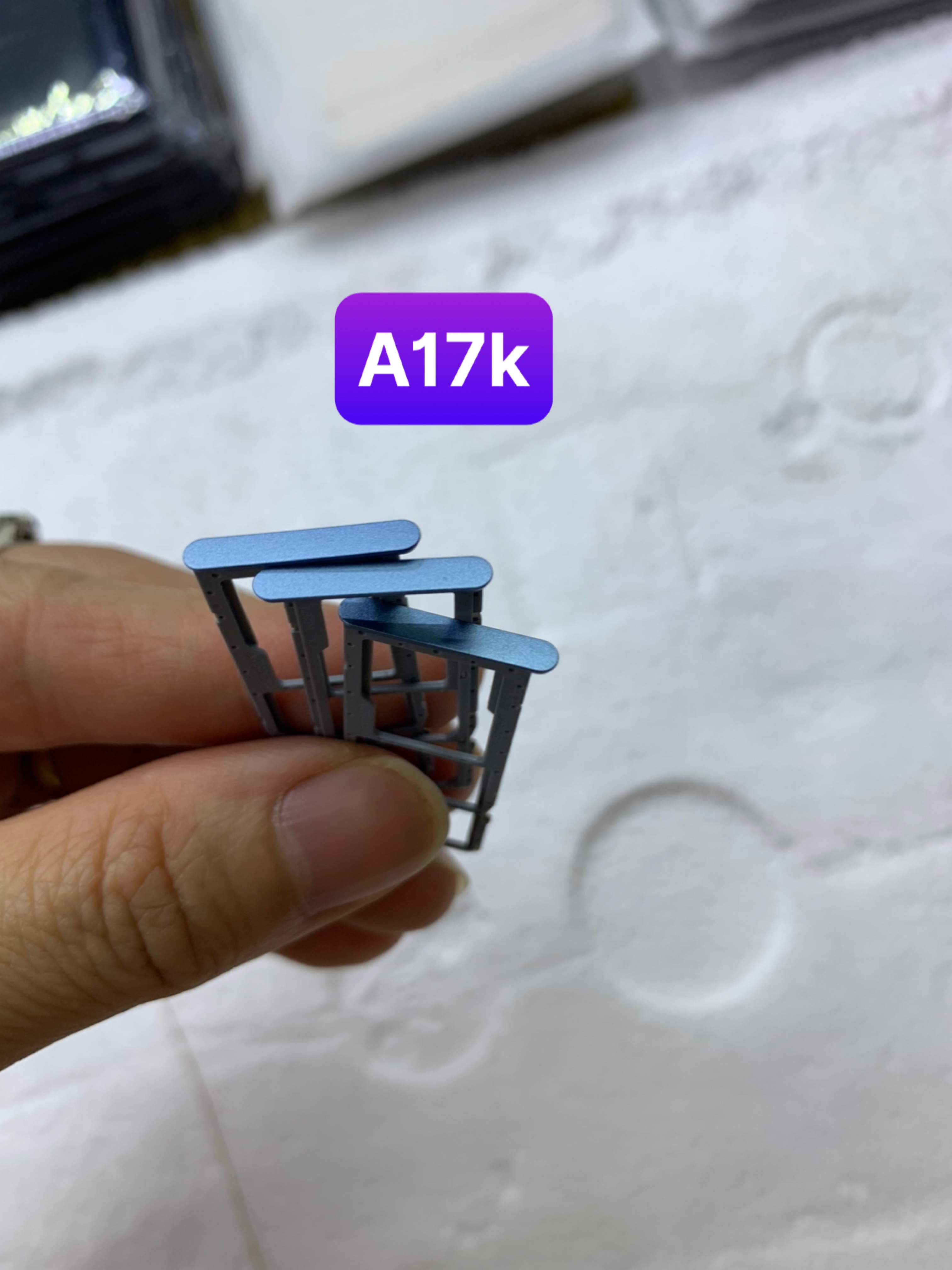 khay sim điện thoại oppo a17k zin