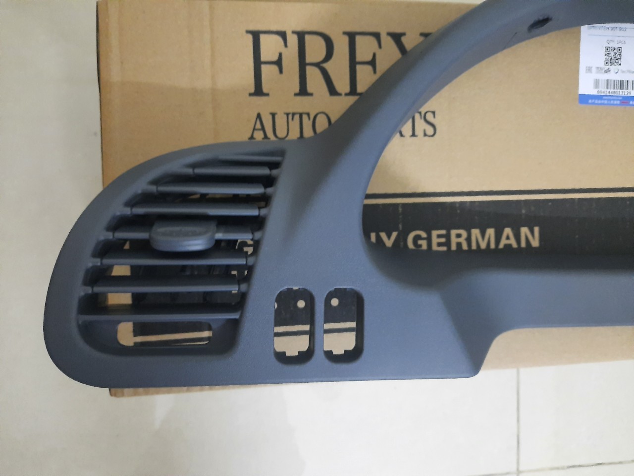 CỬA GIÓ ĐIỀU HÒA FREY XE MECEDES SPRINTER 311/313 2004-2012
