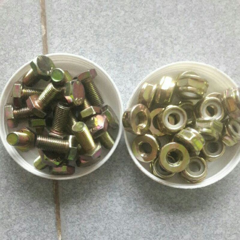 Ốc có tán ren ngược 8li