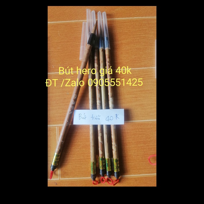 1 Bút lông viết Thư pháp cỡ Trung.
