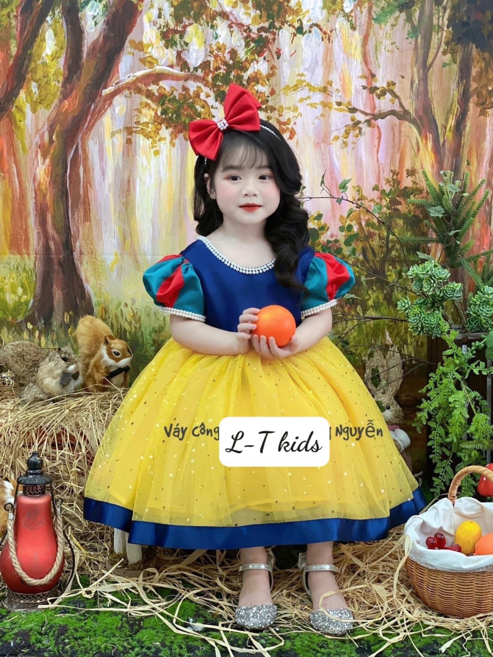 Đầm bạch tuyết bé gái