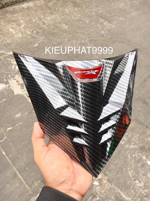 Mặt nạ winner x cacbon