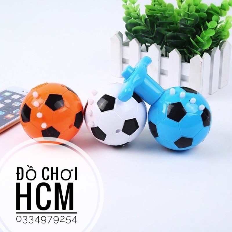 [HCM][CÓ ĐÈN NHẠC] Đồ chơi cù banh quay sáng đèn nhấn cót cực đẹp dành cho bé thích chơi đá banh, bóng đá, cót xoay