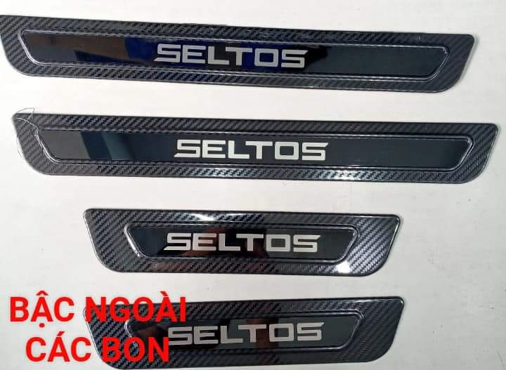 Ốp Bậc Cửa Xe Kia Seltos 2020 2021 2022 Mẫu CARBON, Giúp Trang Trí Chống Xước Xe Hiệu Quả, Có Sẵn Keo 2 Mặt Siêu Dính, Lắp Đặt Dễ Dàng Tại Nhà