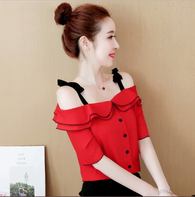 Áo trễ vai hai dây
