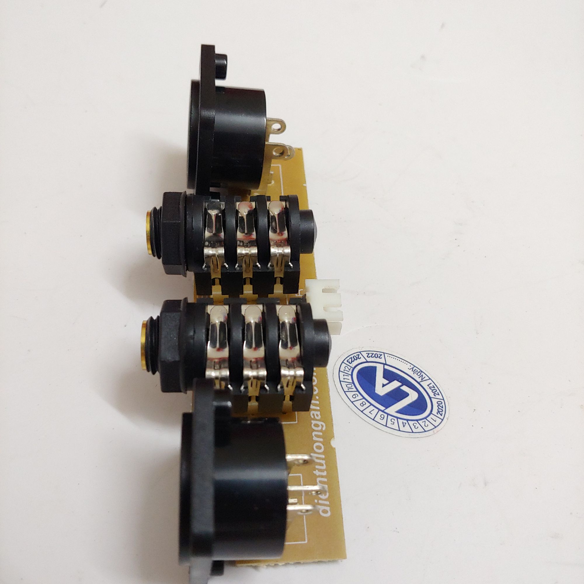 mạch input cho đẩy 2u  3 u