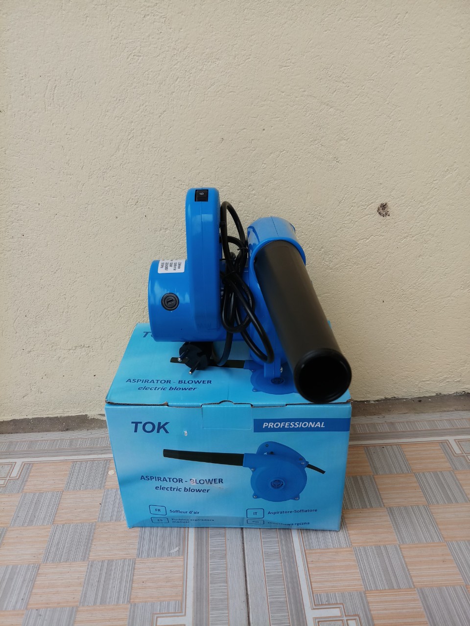 Máy thổi bụi TOK 1003 1000W, 6 cấp thổi