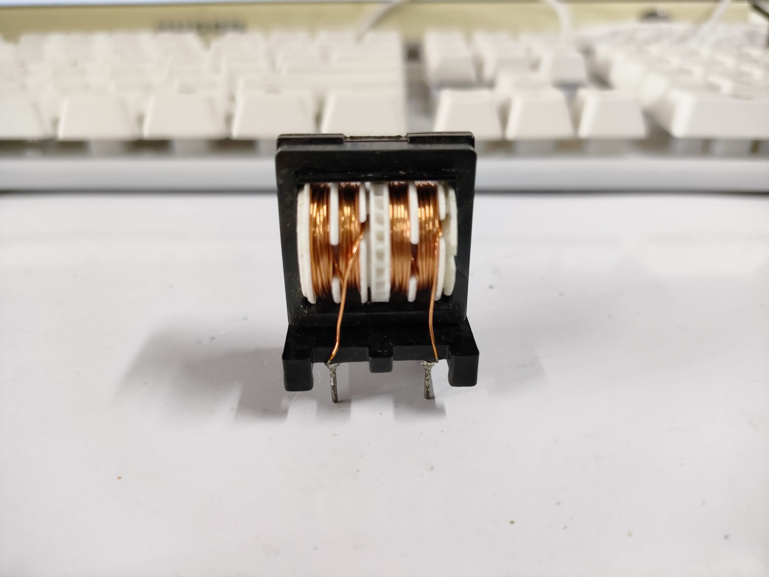 Cuộn lọc EMI AC DC 20A cuộc lọc 24x16mm