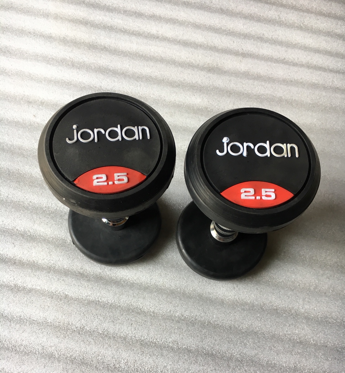 Tạ tay cao su jordan 2.5kg (1 đôi)