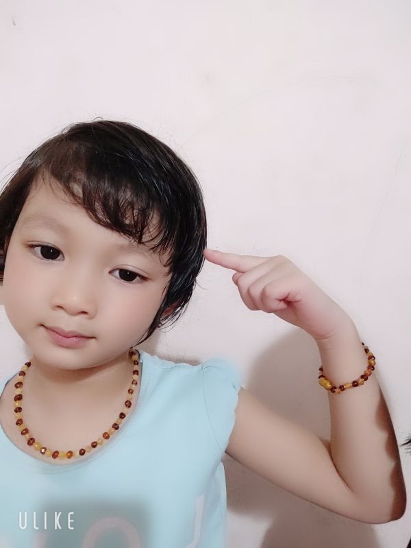 Combo vòng hổ phách cổ + tay cho bé( có kiểm định)