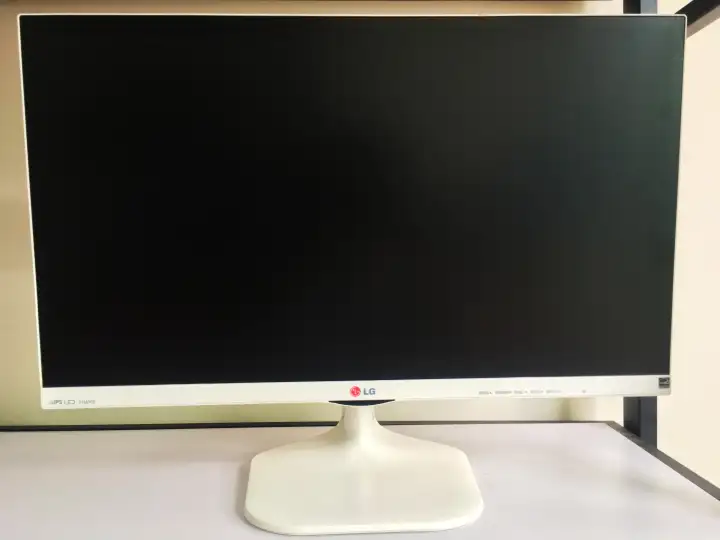 [​IMG]