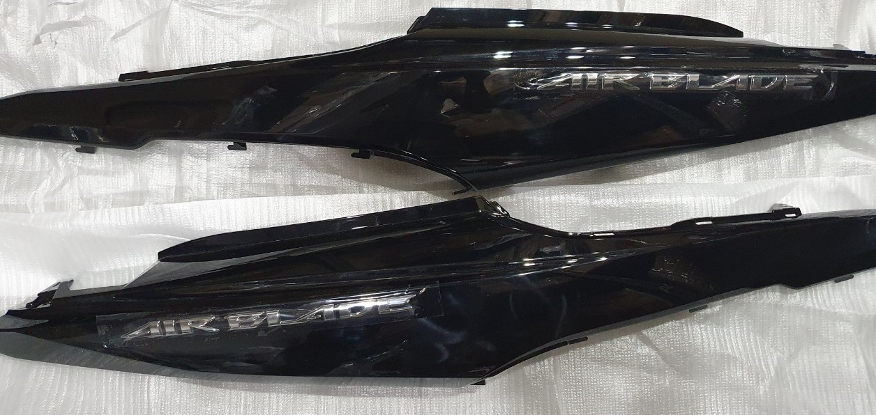 [HCM]CẶP ỐP SƯỜN TRÁI - PHẢI HONDA AIR BLADE 2013