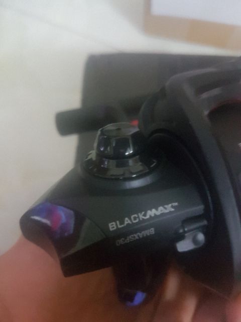 Máy câu ABu Garcia black max  (cam kết bán hàng chất lượng có bảo hành)