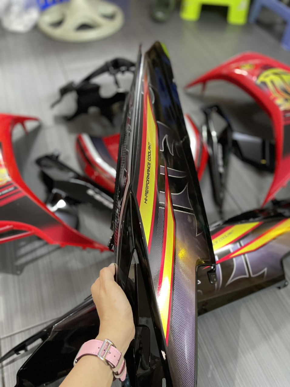 Dàn áo Ex135 đỏ đen luôn tem