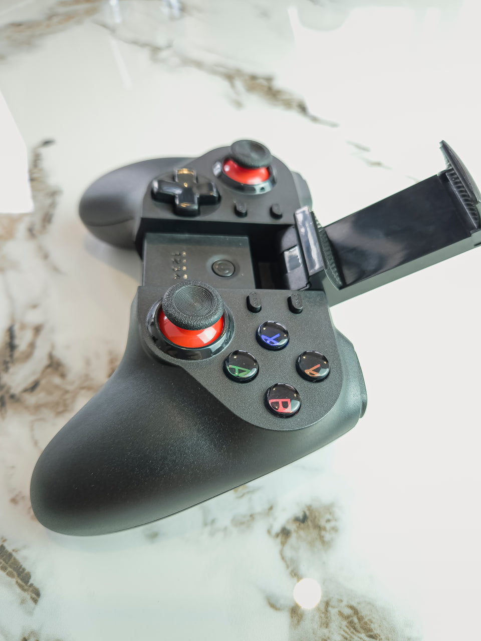 Tay Cầm Chơi Mobile Game V18 - Bluetooth, Led, Có Rung