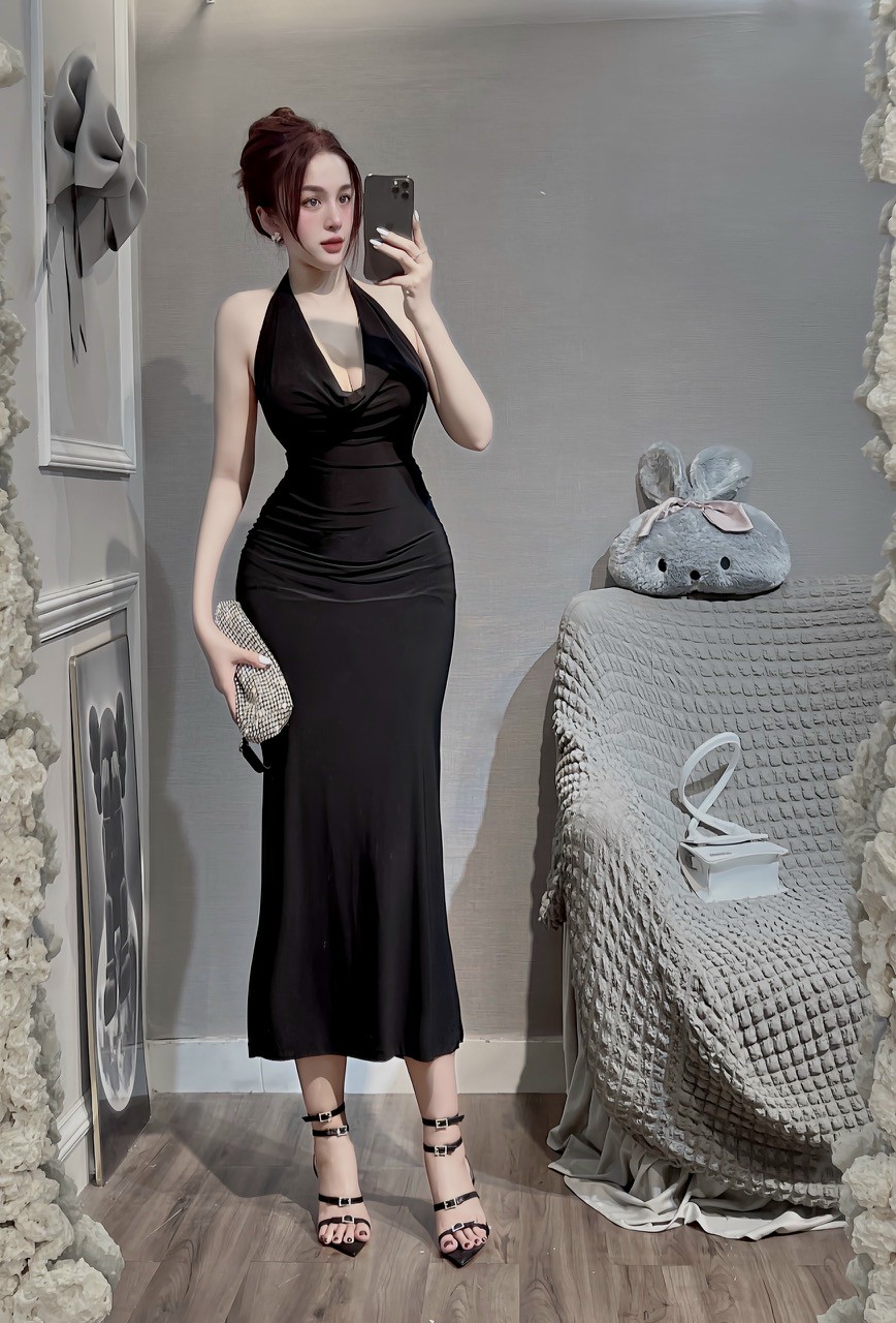 Váy body cổ yếm dài đuôi cá siêu xinh ll