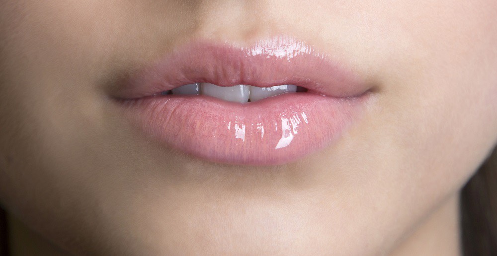 Son Bóng Đổi Màu Căng Mọng Môi Glasting Gloss - Glitter Lip Gloss