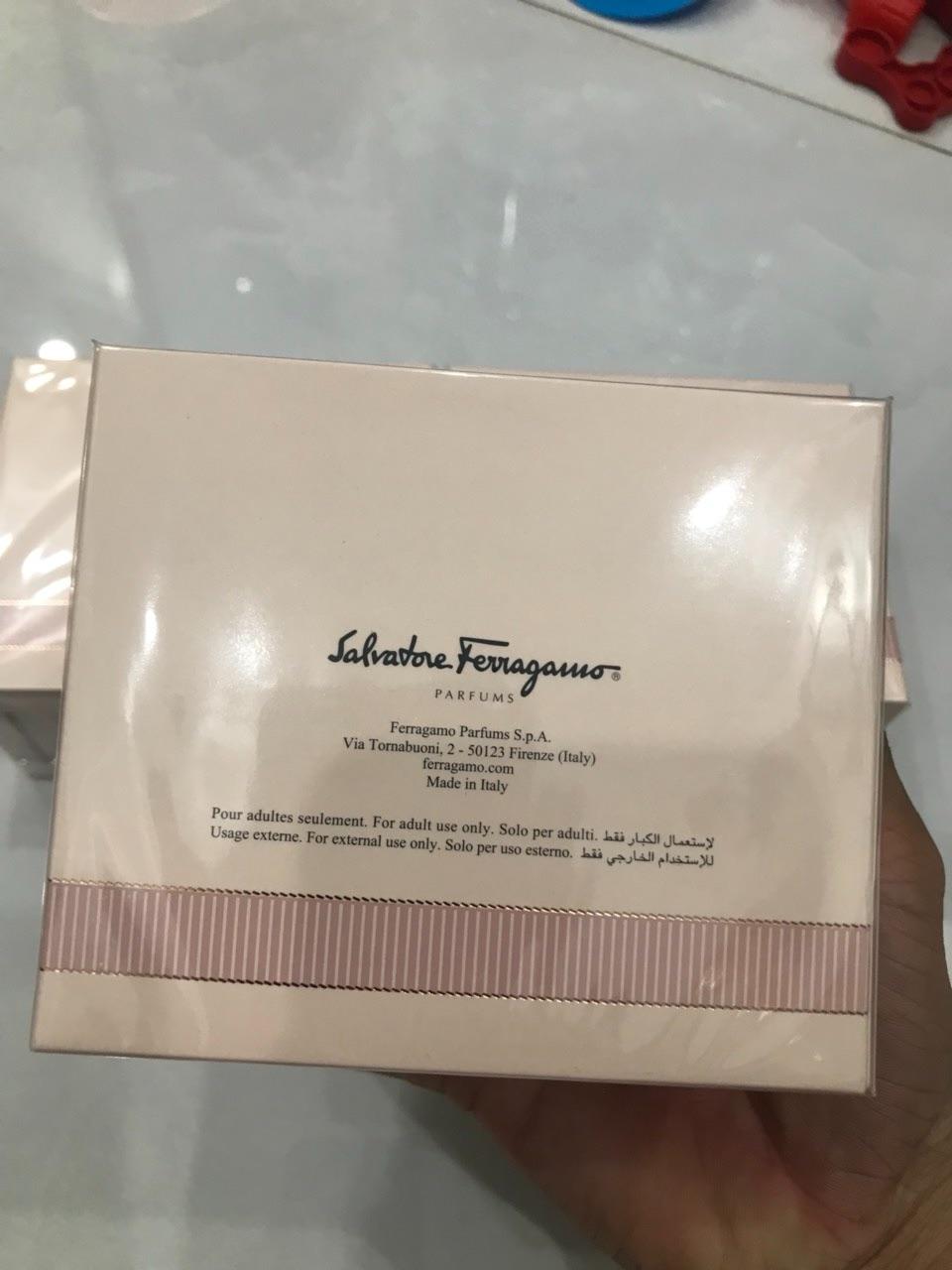 Nước hoa signorina edp 100ml fullbox