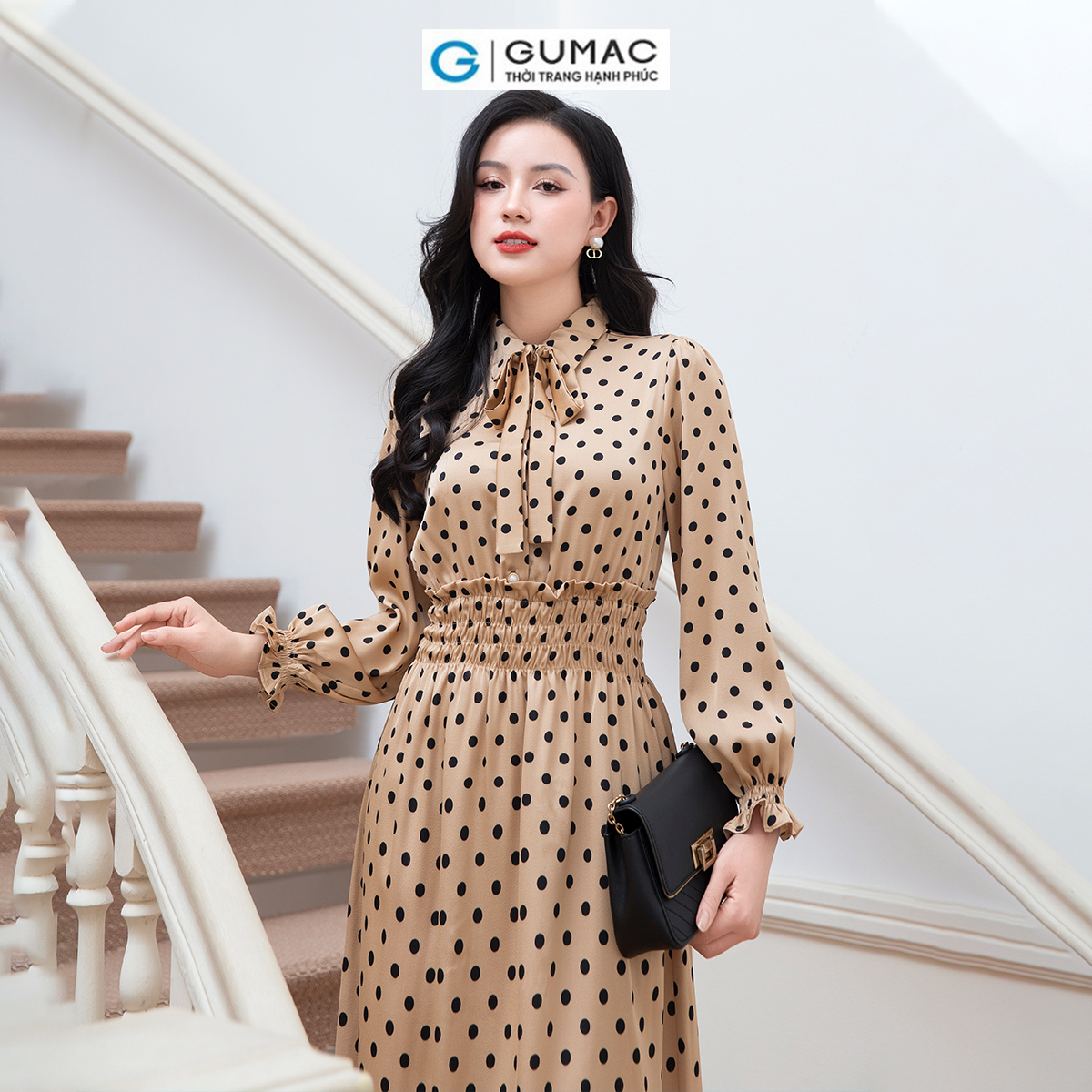 Đầm nữ dáng A nữ chấm bi GUMAC DD10001 phối bo chun cổ và eo