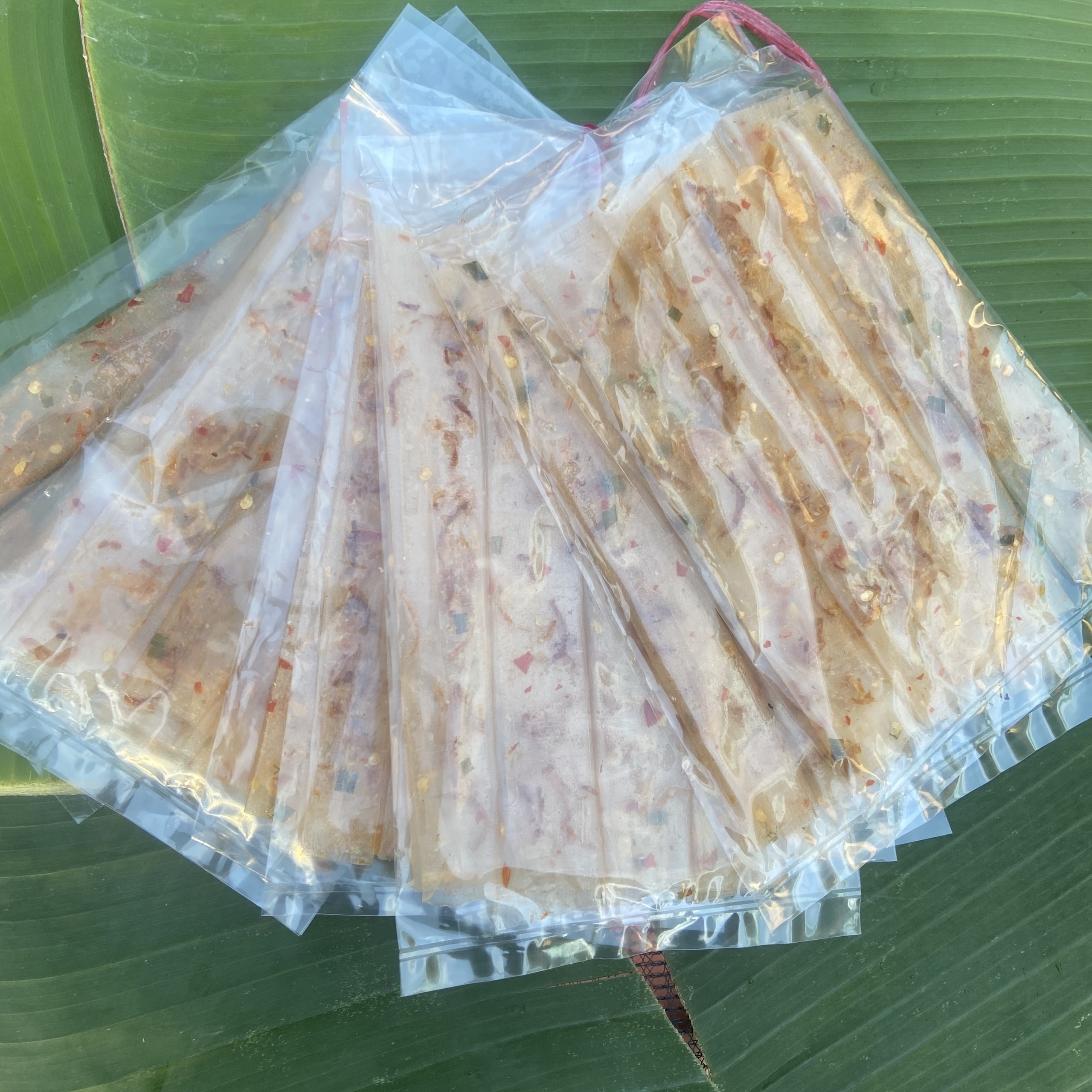 Bánh tráng cuộn hành phi- BÁNH TRÁNG MIMIN