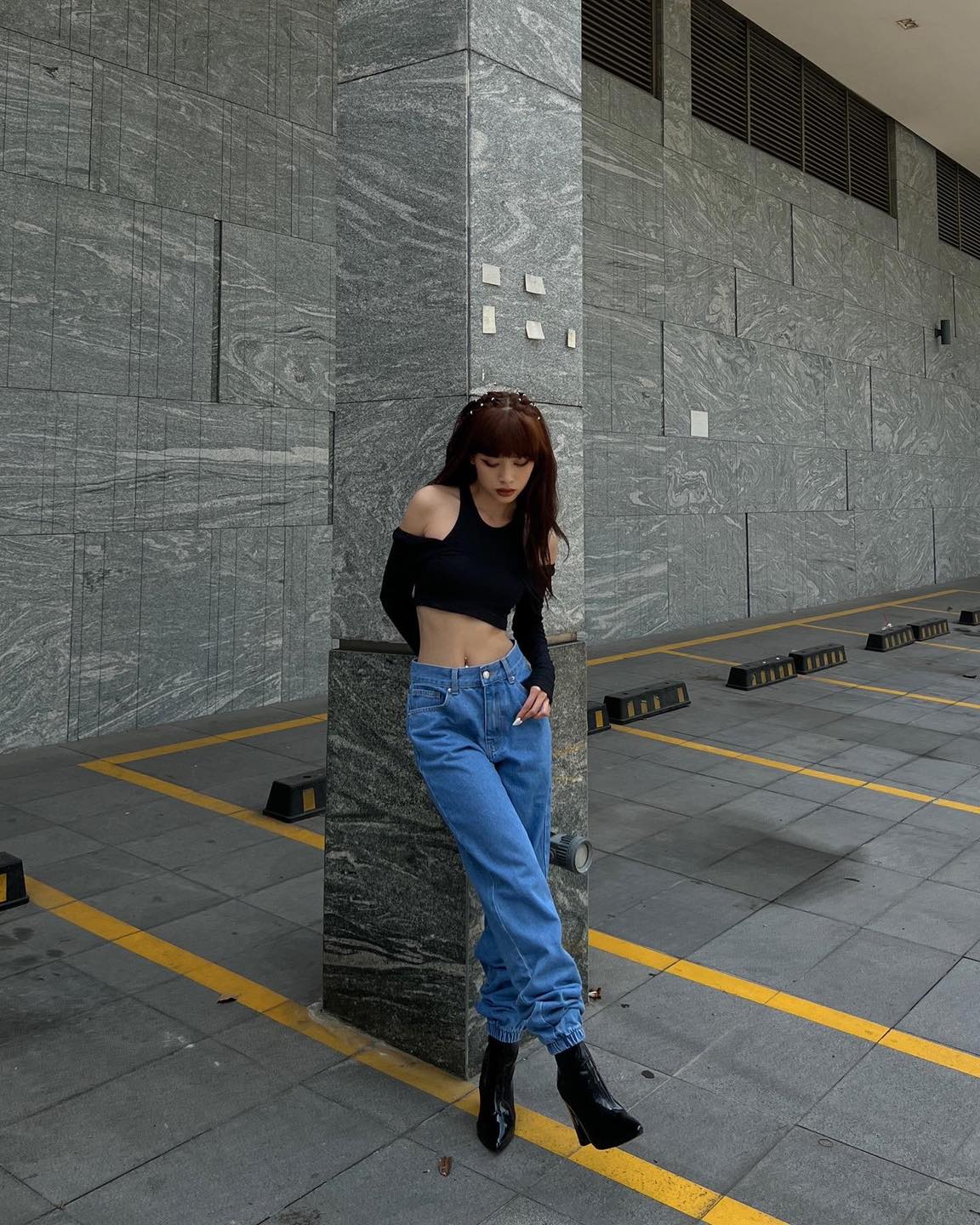 Quần jeans jogger nữ, là min - JOGGER JEANS