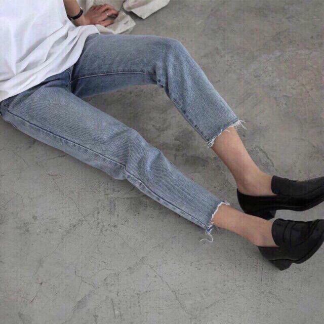 Quần jean baggy tua lai xanh nhạt v4 size s,m,i