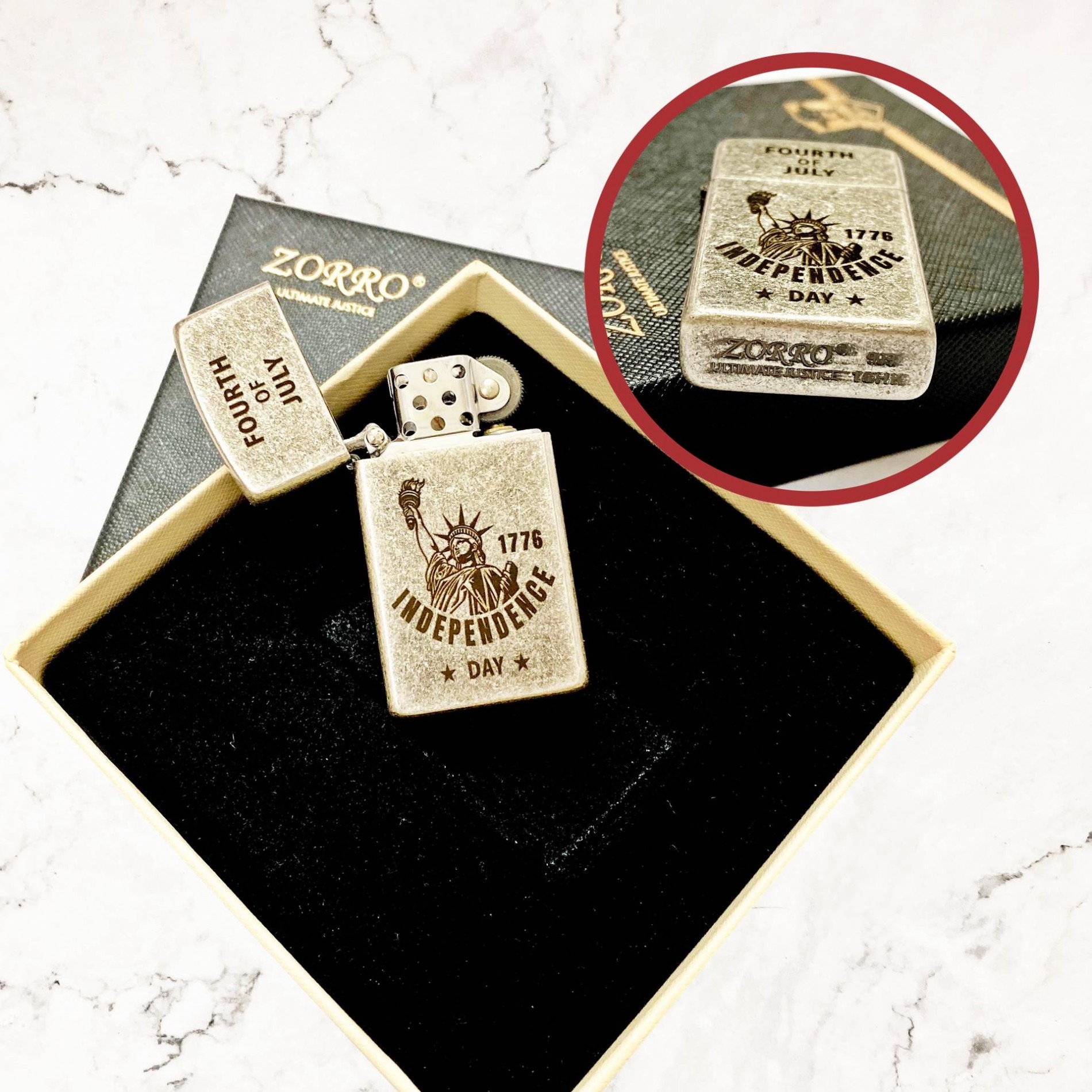 BẬT LỬA ZIPPO SLIM ZORRO - BẠC CỔ HÌNH NỮ THẦN TỰ DO (NGÀY ĐỘC LẬP HOA KỲ 1776) (FILL BOX) - (XÀI XĂNG)
