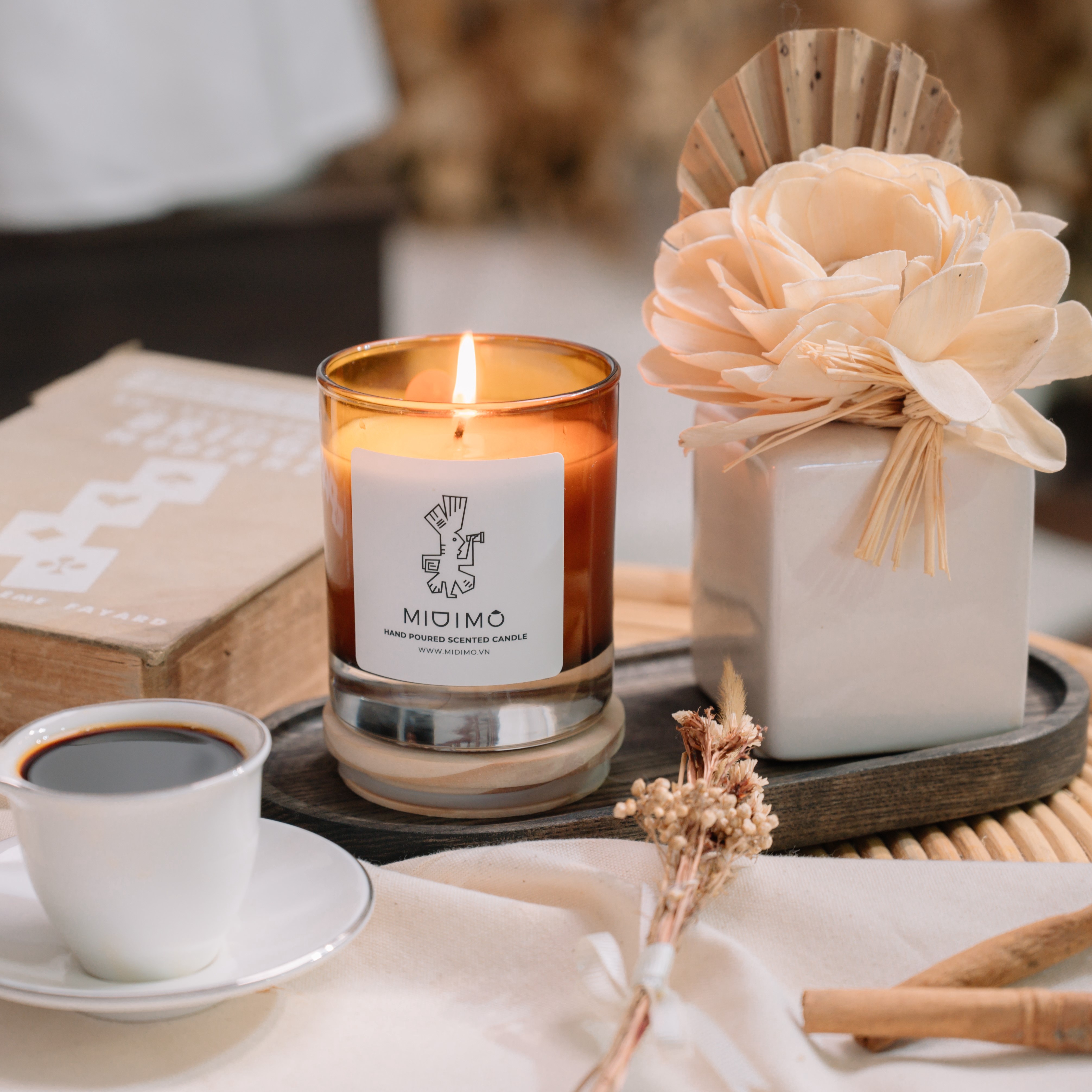 Nến thơm nâu gỗ midimo 230g thư giãn, khử mùi, thơm phòng, làm quà tặng