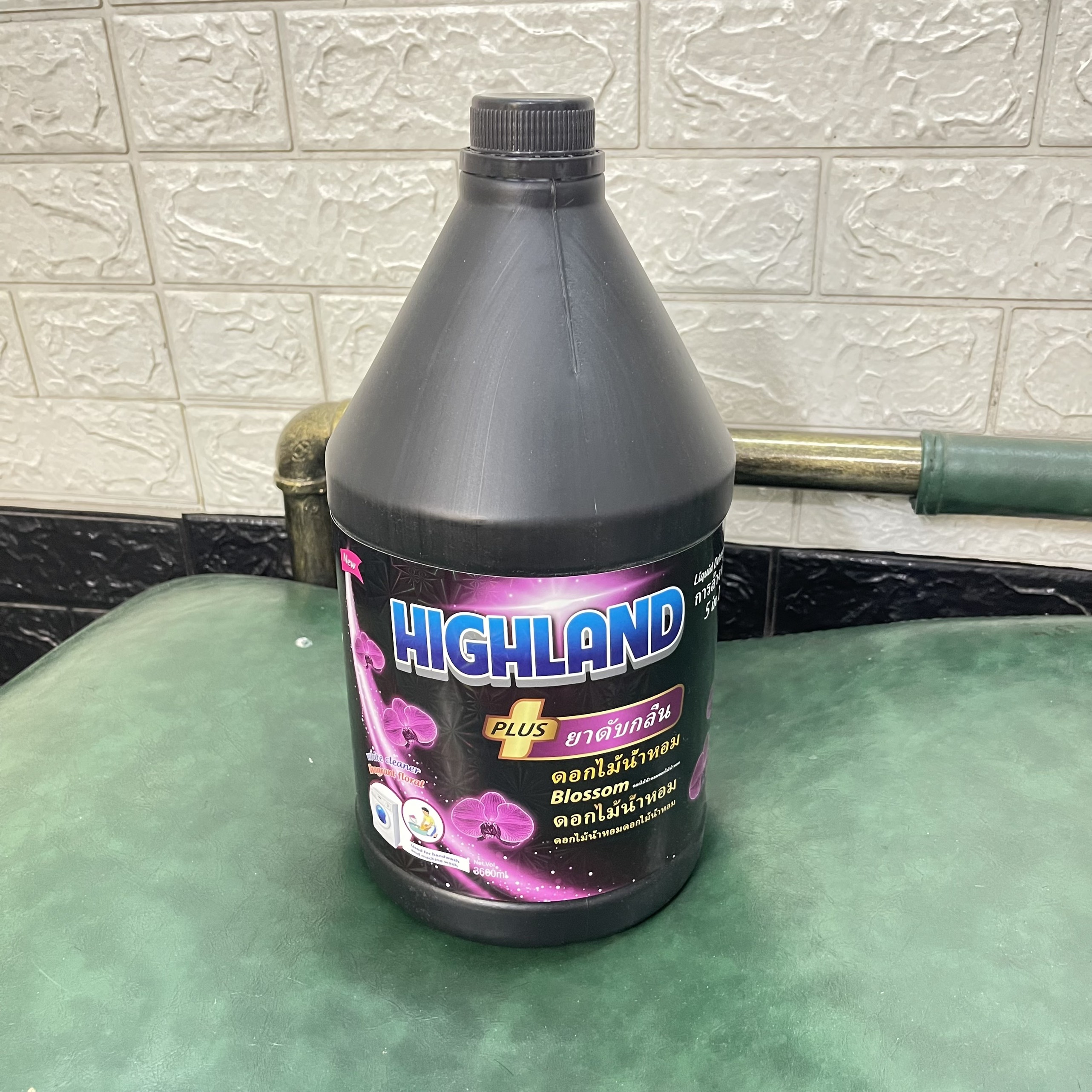 Nước giặt Thái Lan HIGHLAND 3600ml