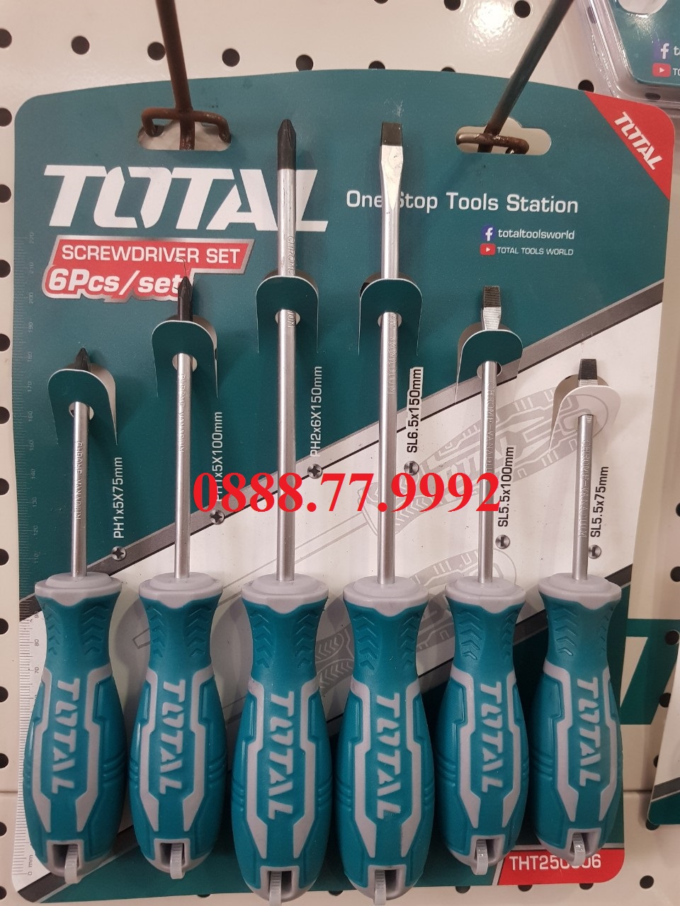 Bộ tuốc nơ vít (tô vít) 6 chi tiết Total THT250606