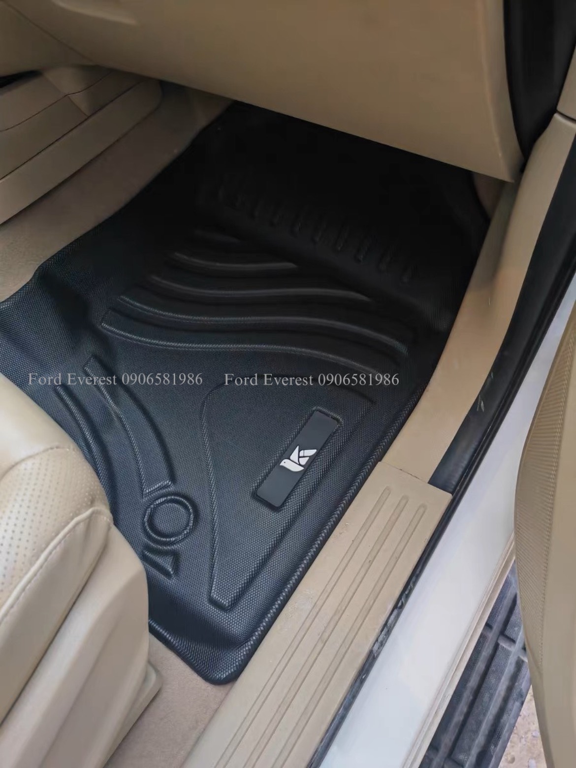 Ford Everest Thảm Sàn TPE Chuẩn Form Xe