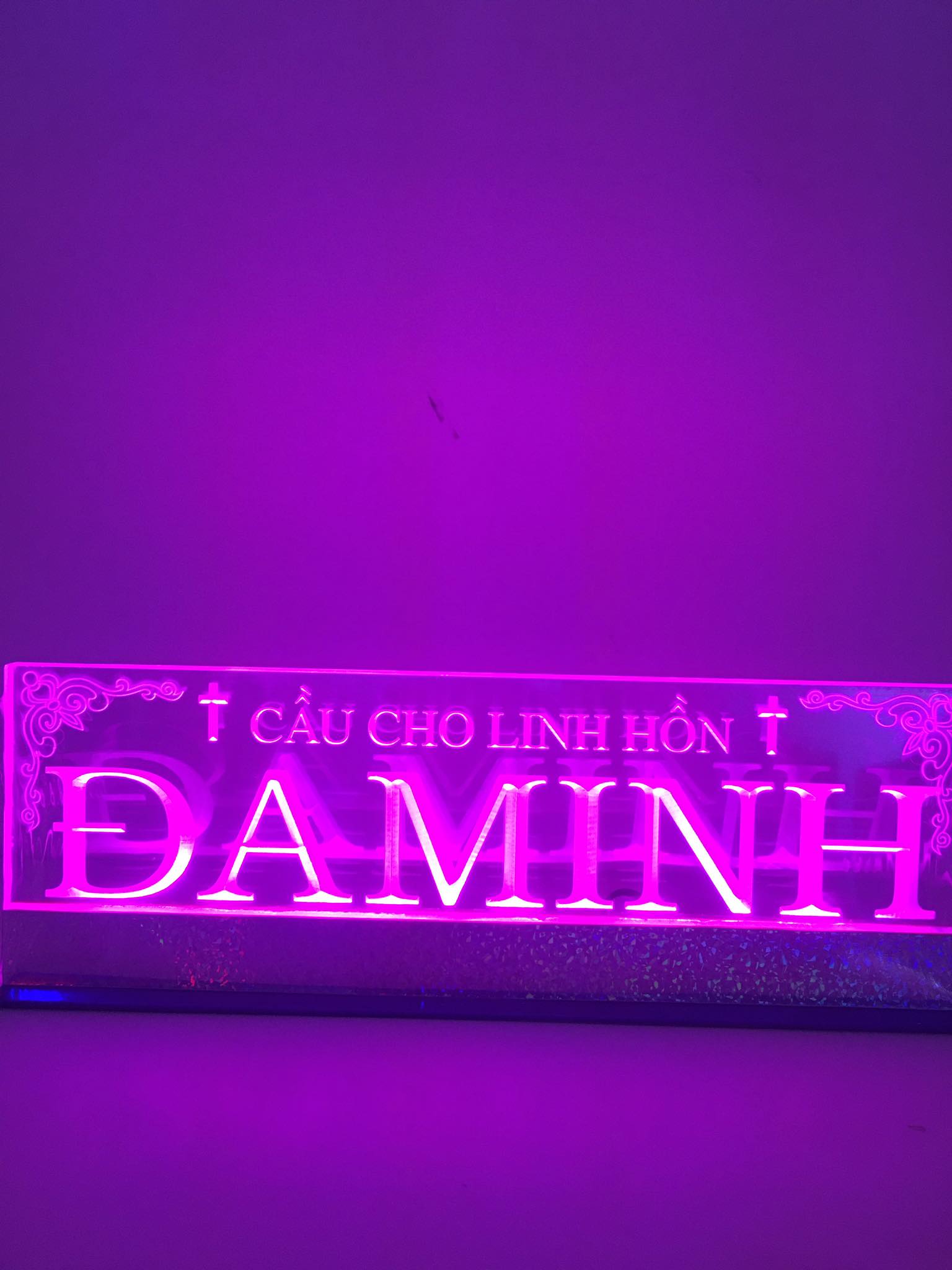 MICA LED 7 MÀU CẦU CHO LINH HỒN (ĐAMINH 10x30cm)