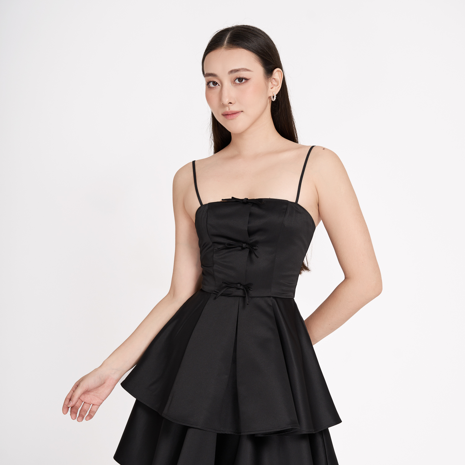 Đầm mini xòe phi tapta phối nơ trang trí Maybi