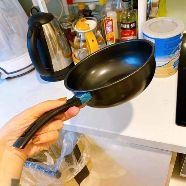 Chảo chống dính bếp từ sâu lòng chiên xào mini size 18cm.TKVT1