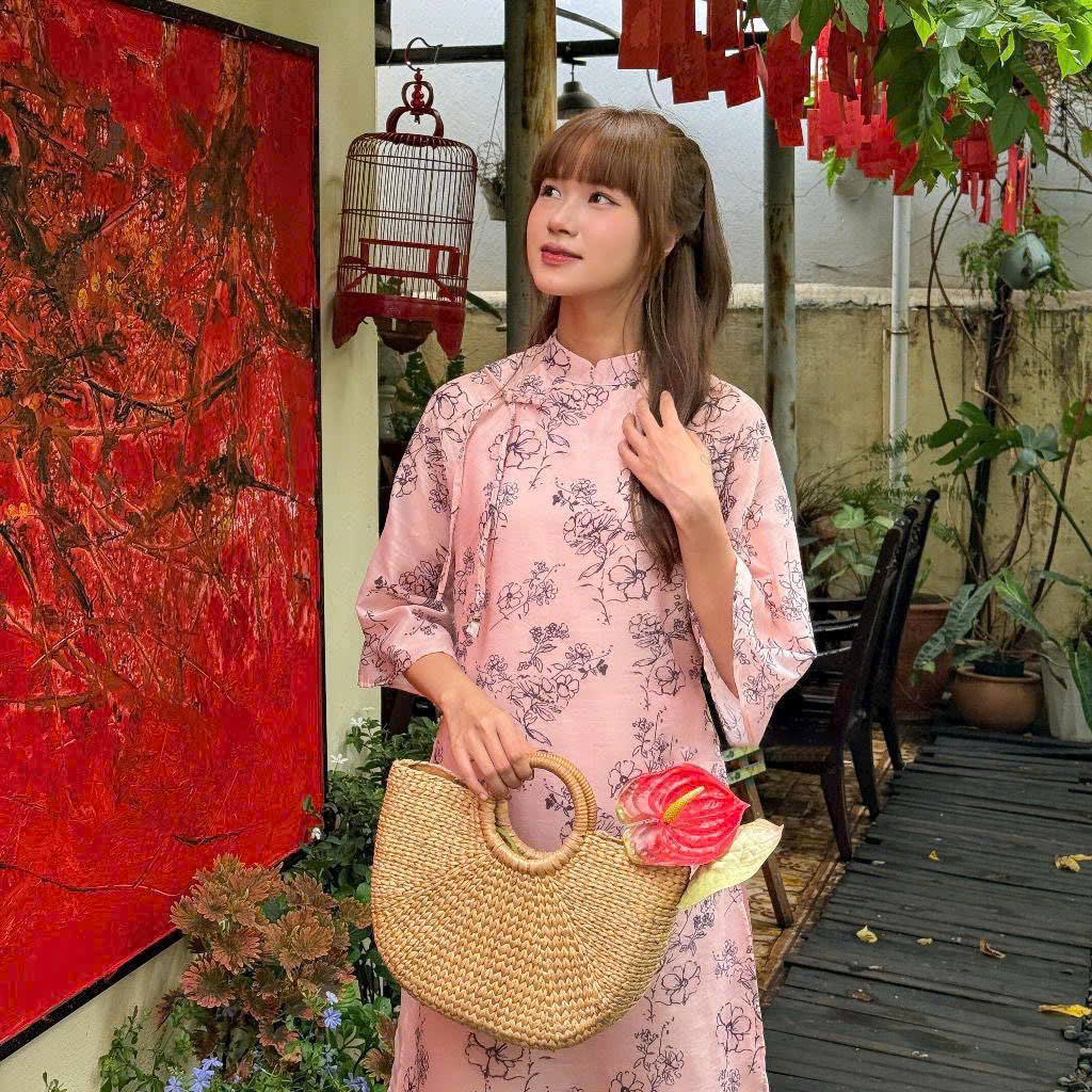Bộ áo dài trơn màu cam lụa tằm mịn