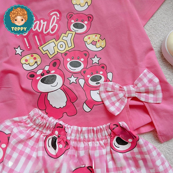 Set bộ gấu dâu hồng cho bé gái