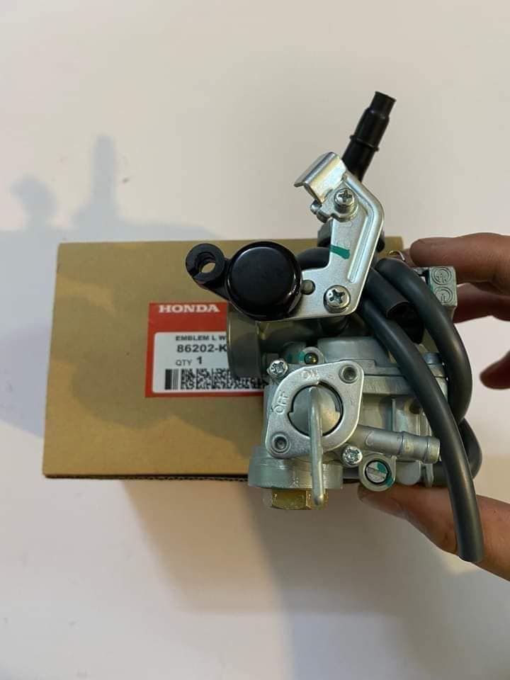 Carburetor (Fuel Tank) for Honda Dream/Ws110/Rs/Si Motorbikes