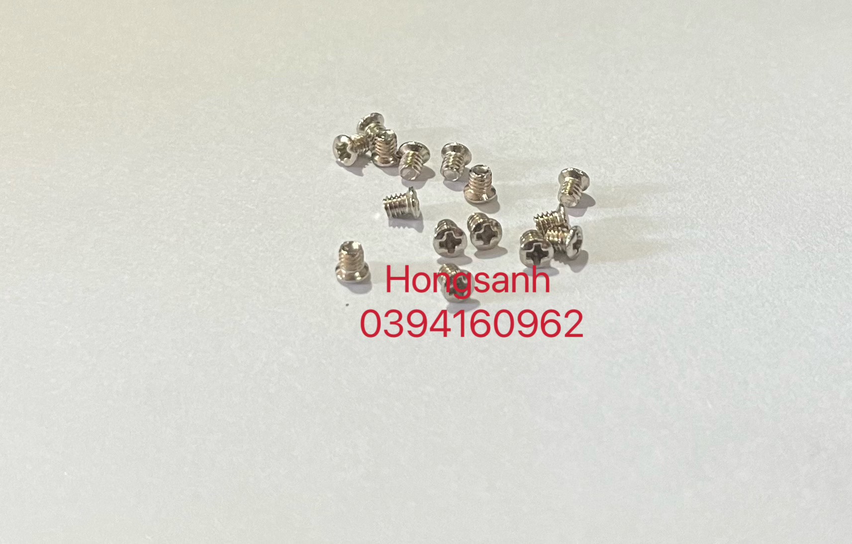Ốc yếm sừng máy may gia đình cổ điển