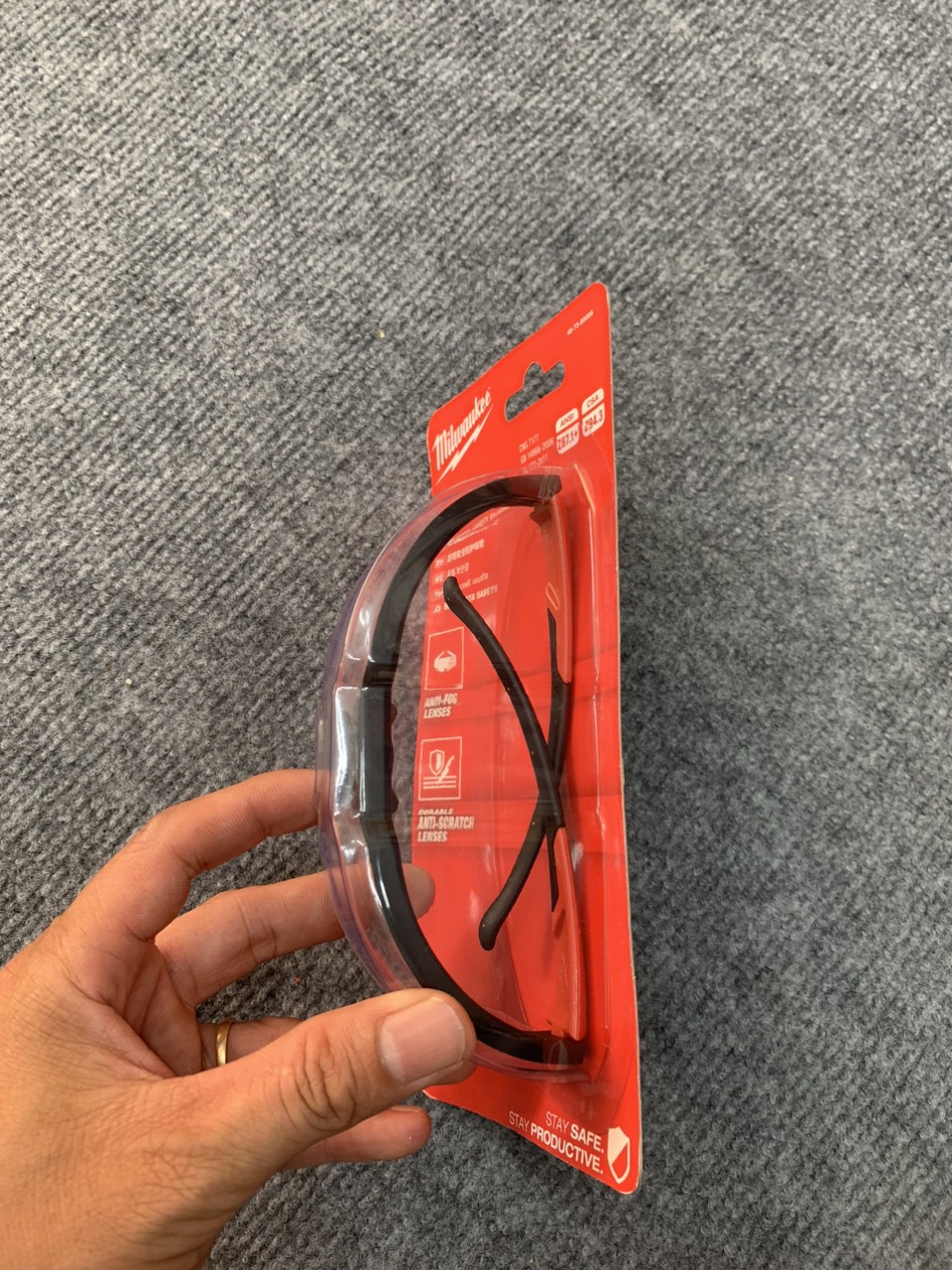 Kính bảo hộ Milwaukee 48-73-2000A 48-73-2005A