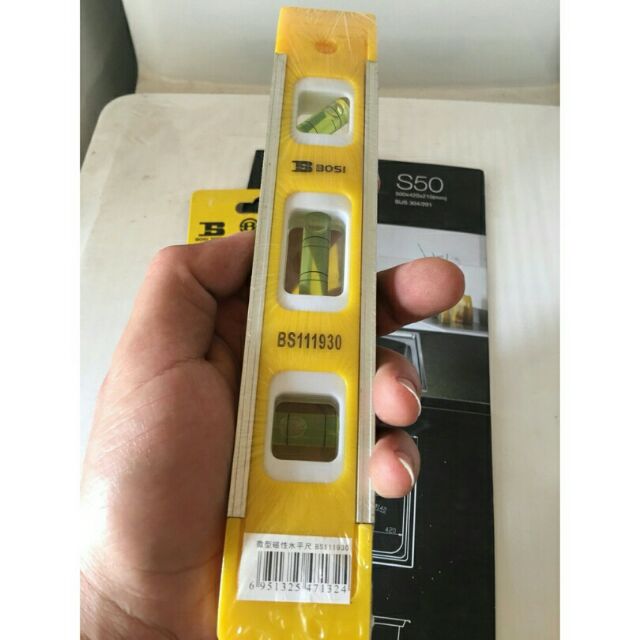 Ni Vô 20Cm, Thước Thủy