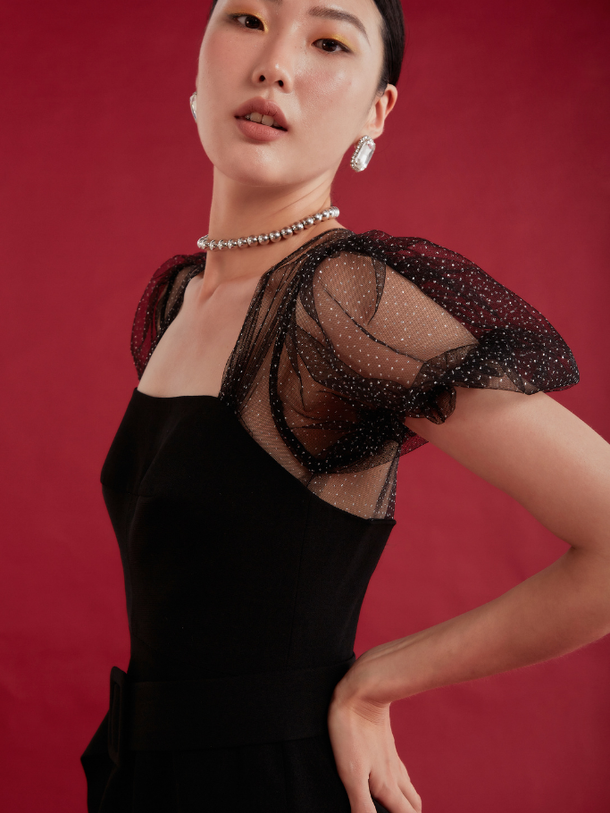 COCO SIN - Đầm Tay Sheer Đen Kèm Belt