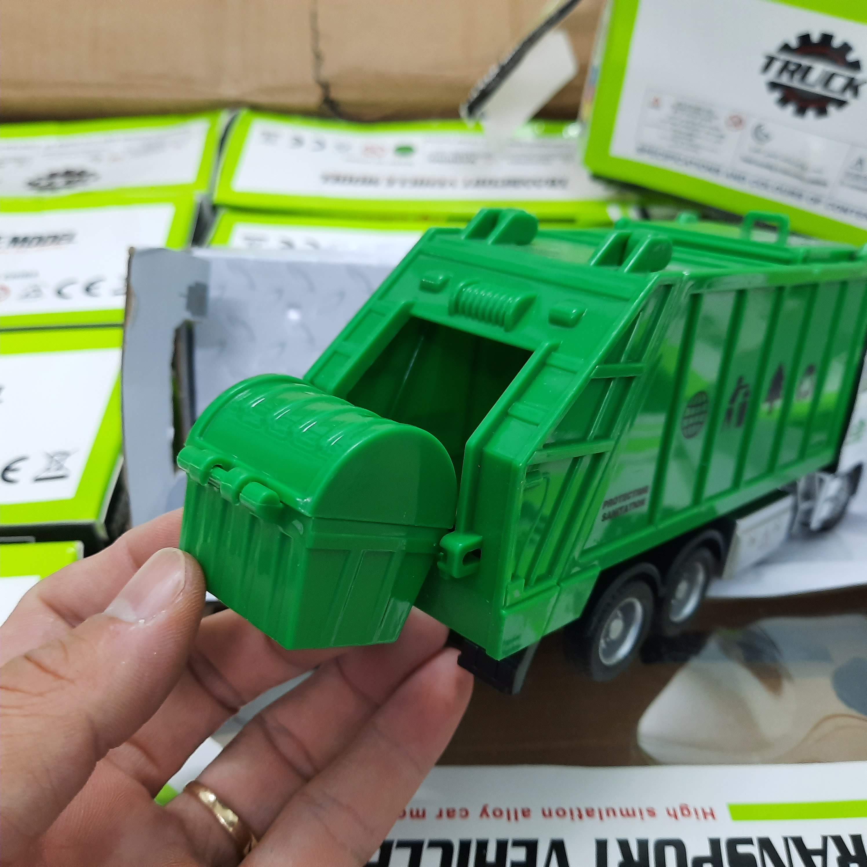 Đồ chơi trẻ em xe ô tô chở rác có đèn và âm thanh xe mô hình tỉ lệ 1:38