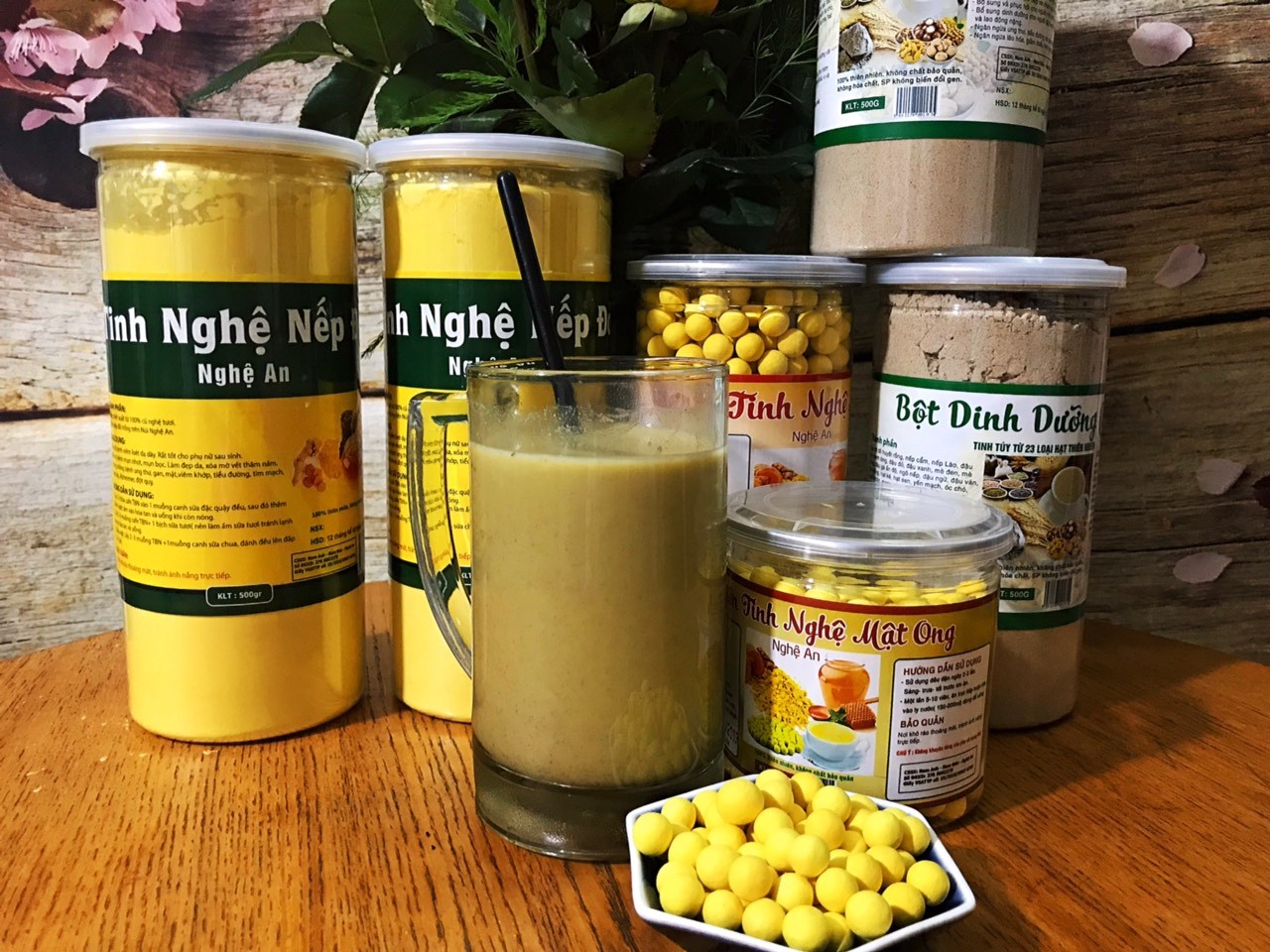 Tinh Bột Nghệ Nếp Đỏ Đẹp Da Mờ Vết Thâm 500g