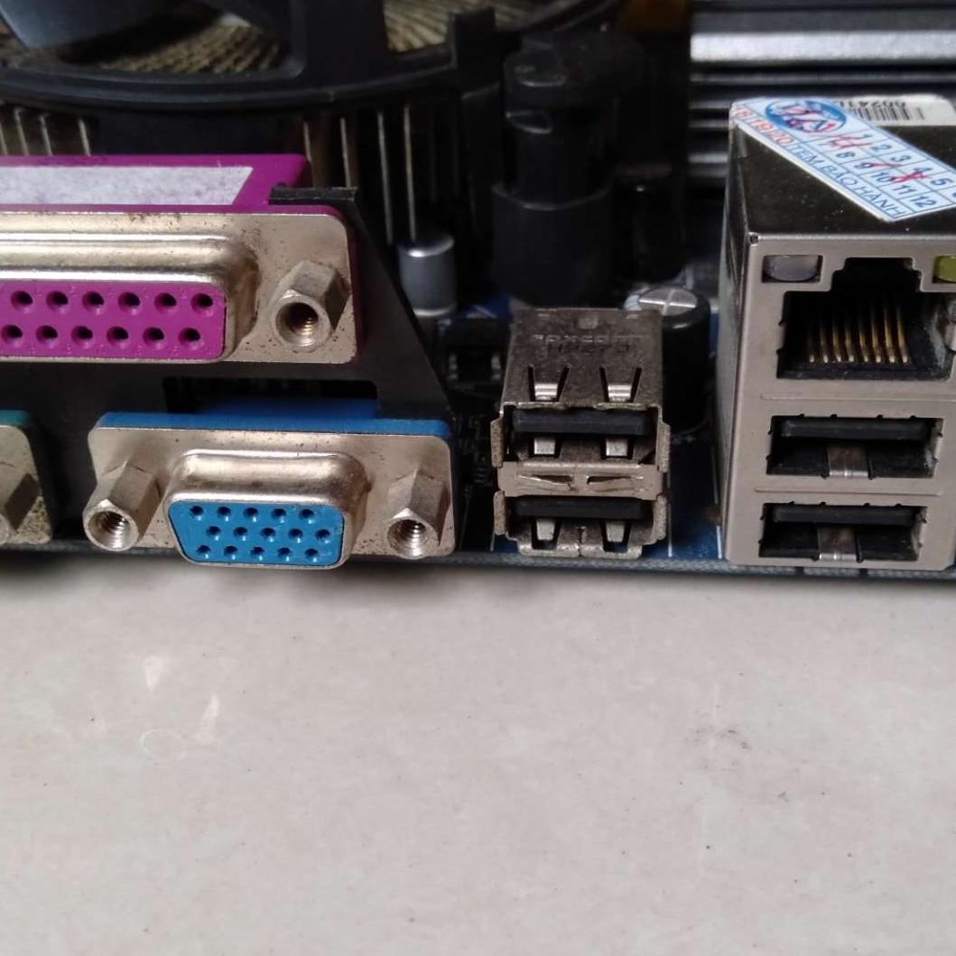 Combo main G41 gigabyte socket 775,Ram 4G dr2, CPU Intel e 8400