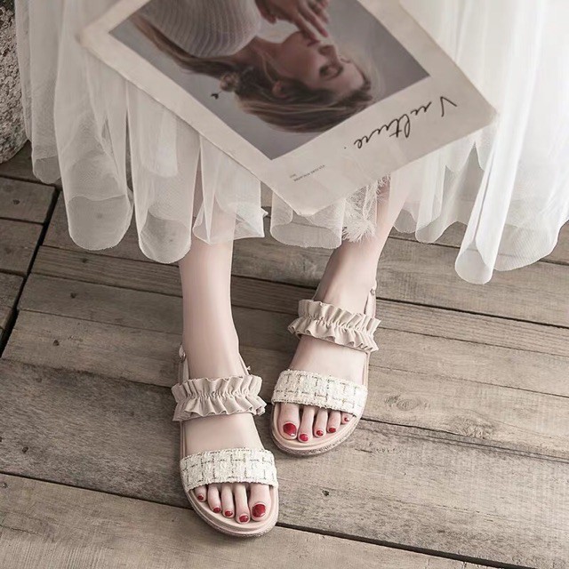 Sanđan Bánh Bèo Nữ Mới