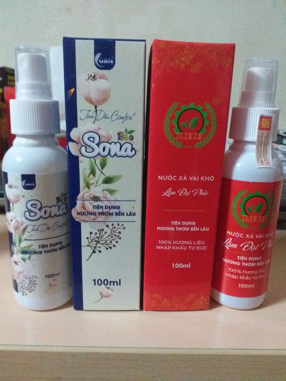 Xả vải khô dạng xịt Lâm Đại Phúc và Sona tinh dầu Comfor