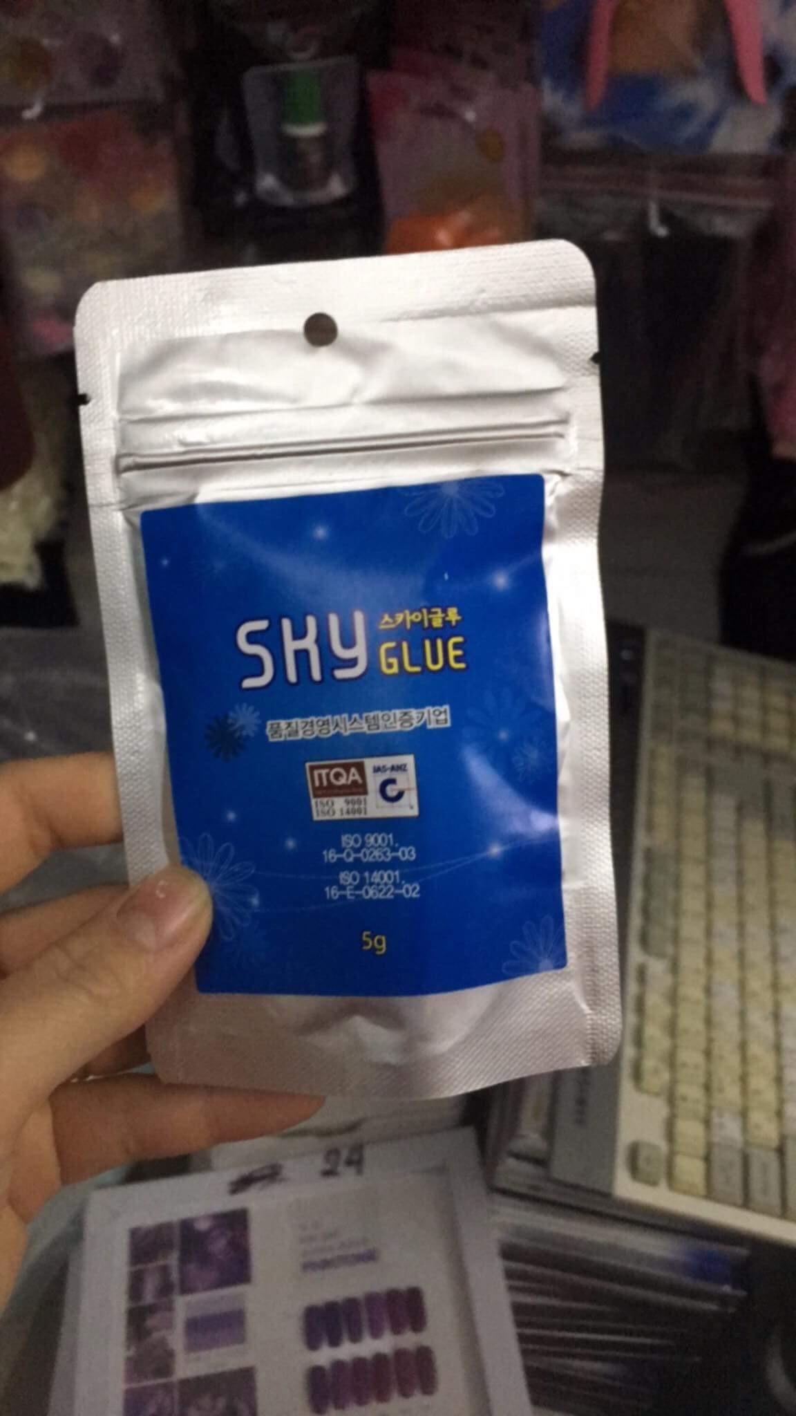 Keo nối mi Sky Glue S+ , D+ 5ml ( nhanh khô - dùng cho thợ chuyên nghiệp )
