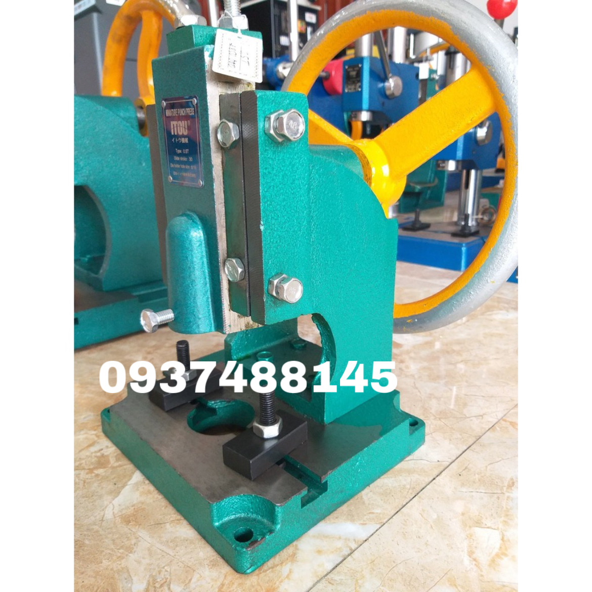 MÁY DẬP BÁNH ĐÀ MINI 0.5T
