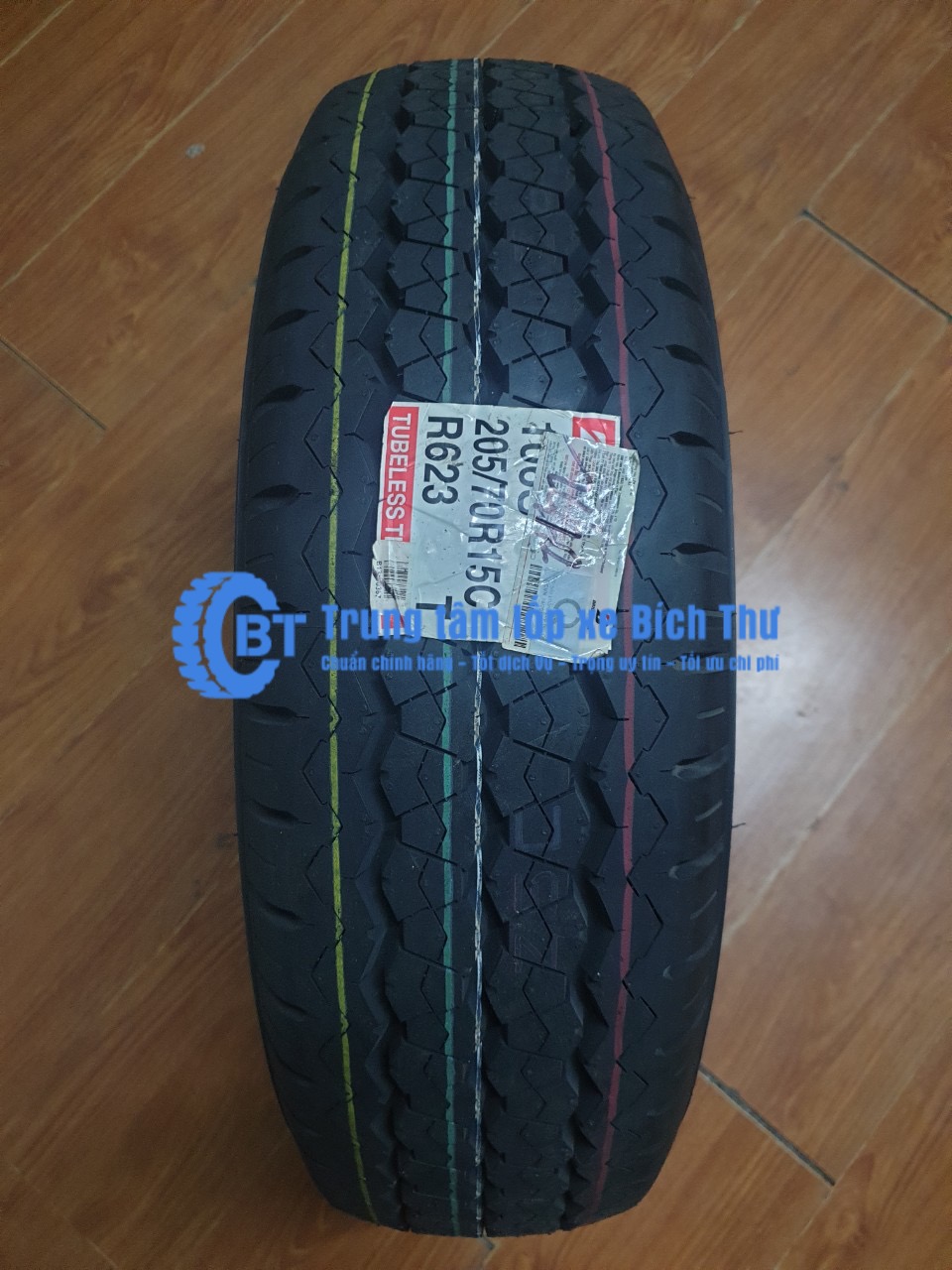Lốp Brigestone 205/70R15 R623
