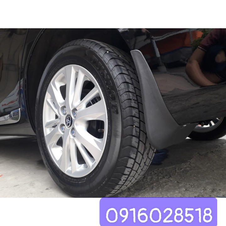 Chắn bùn xe toyota camry 2009-2010
